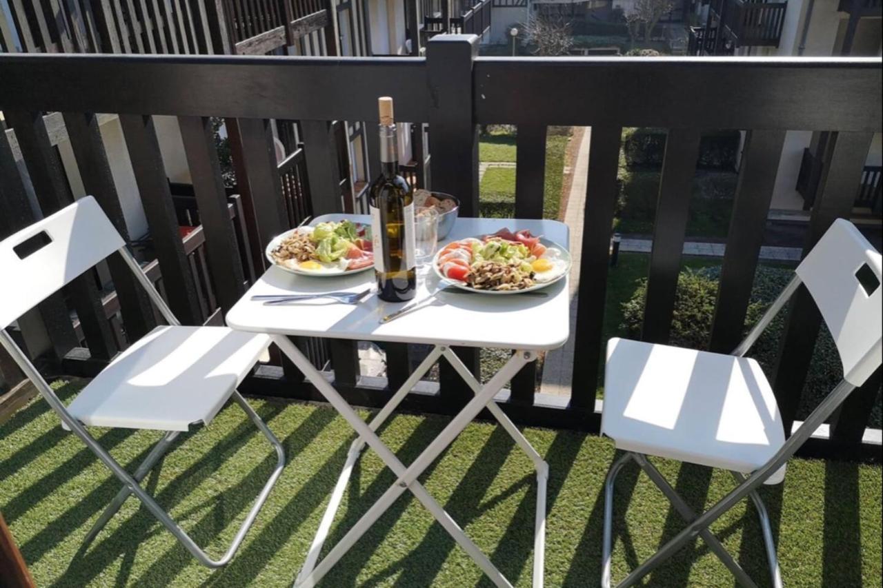 Apt With Balcony At 350 M From The Beach カブール エクステリア 写真